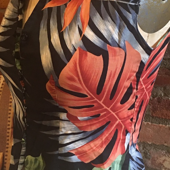 Gorgeous, unique sleeveless top, authentic vintage. Beautiful tropical print. - Picture 3 of 5